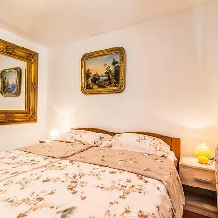 Marina Apartman *