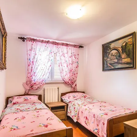 Marina Apartman